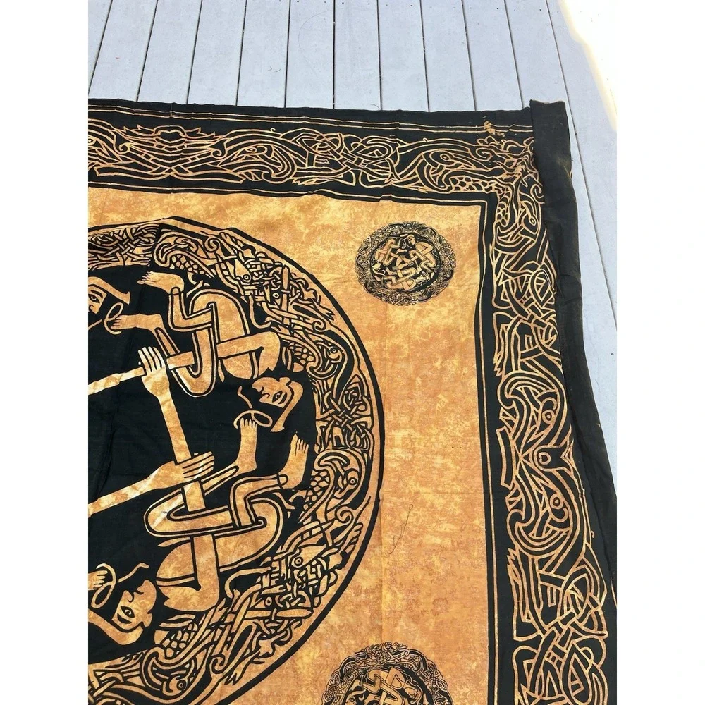 Vintage Tablecloth Wall Art Curtain Endless Knot Celtic‎ Batik Book of Kells